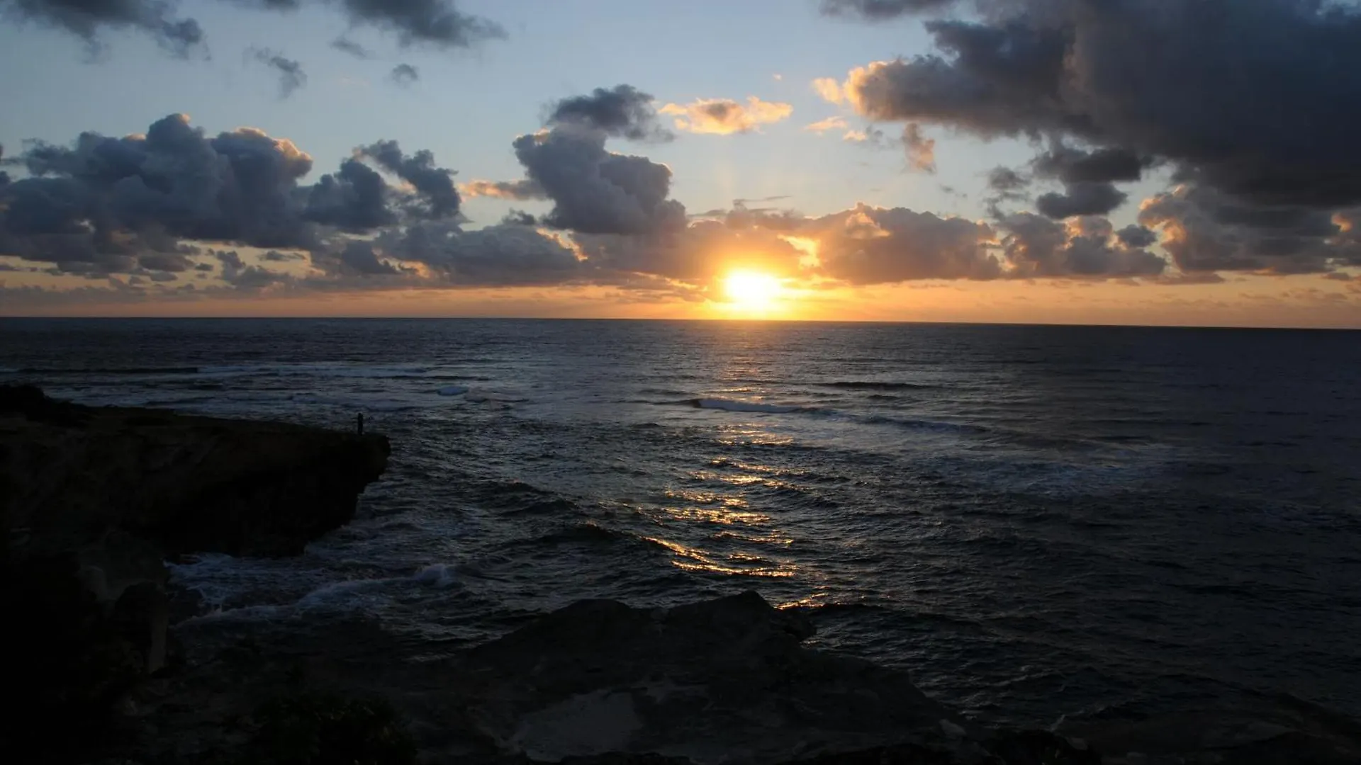 Ocean View, Beautiful Sunrise, Private Pool, Walk To Beaches Koloa Holiday home